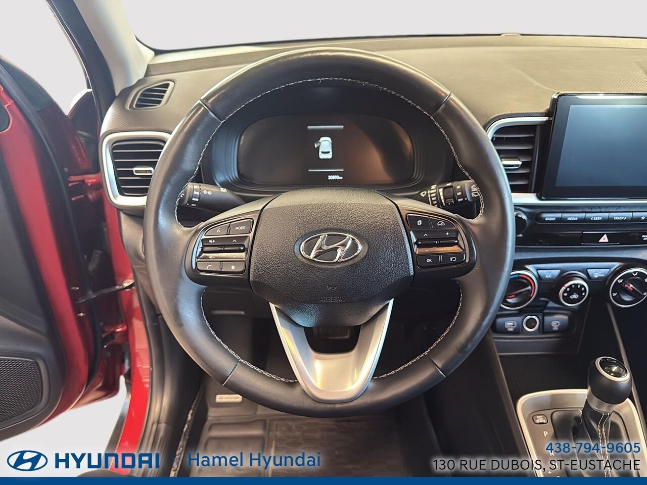 Hyundai Venue 2023 Rouge Saint-Eustache - photo #11