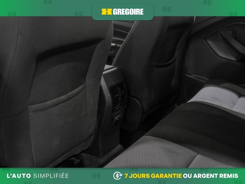 Ford Escape 2019 Blanc Laval - photo #26