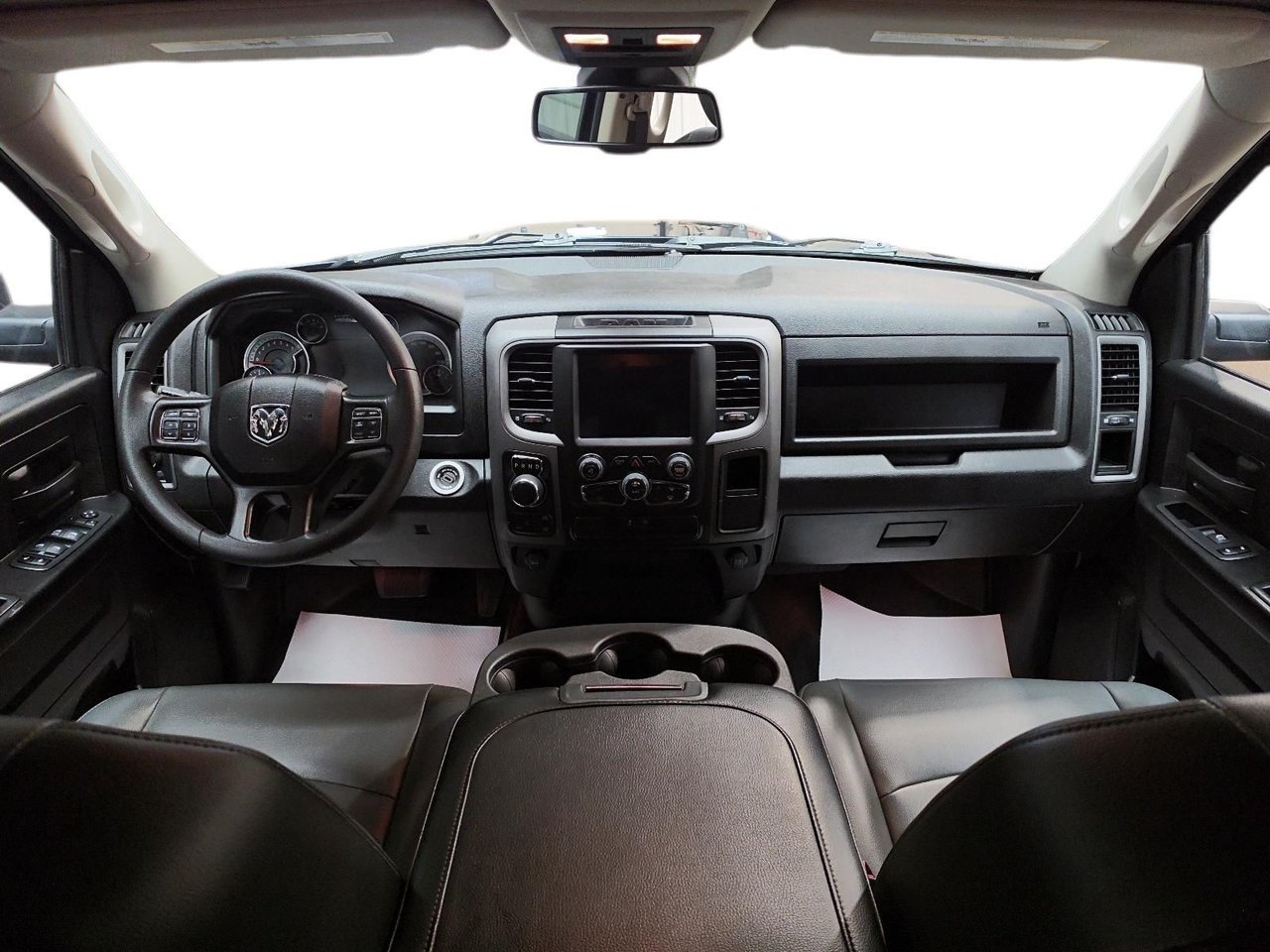 2023 Ram 1500 Classic VIN 1C6RR7ST9PS520748 Baie-Comeau - photo #9