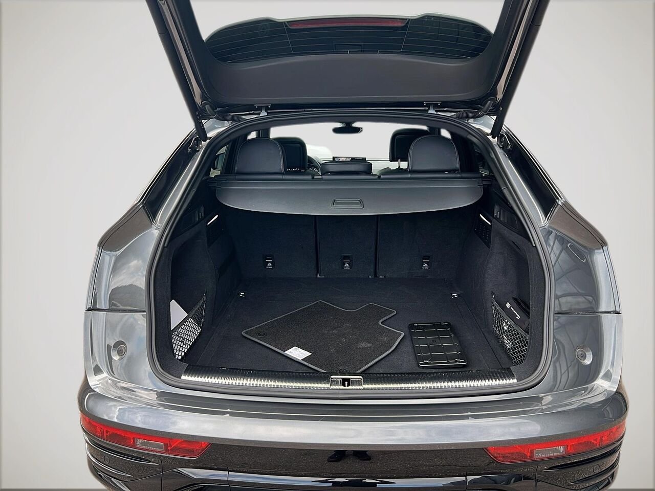 2025 Audi Q5 Sportback PROGRESSIV Grey Québec - photo #5