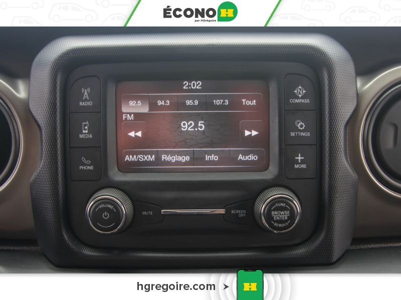 2019 Jeep Wrangler Blue Saint-Eustache - photo #14