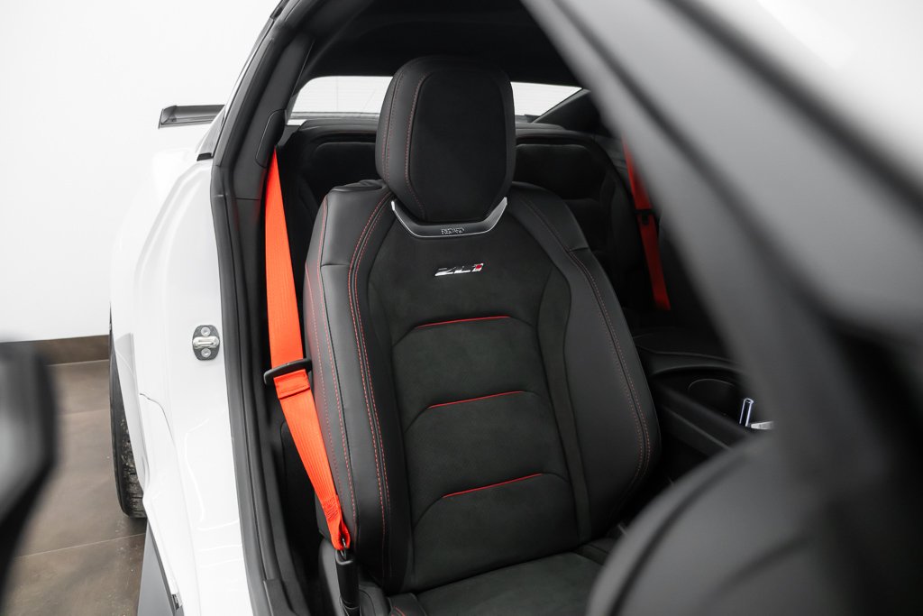 2018 Chevrolet Camaro 2dr Cpe ZL1 | 1LE PACKAGE White Kirkland - photo #22