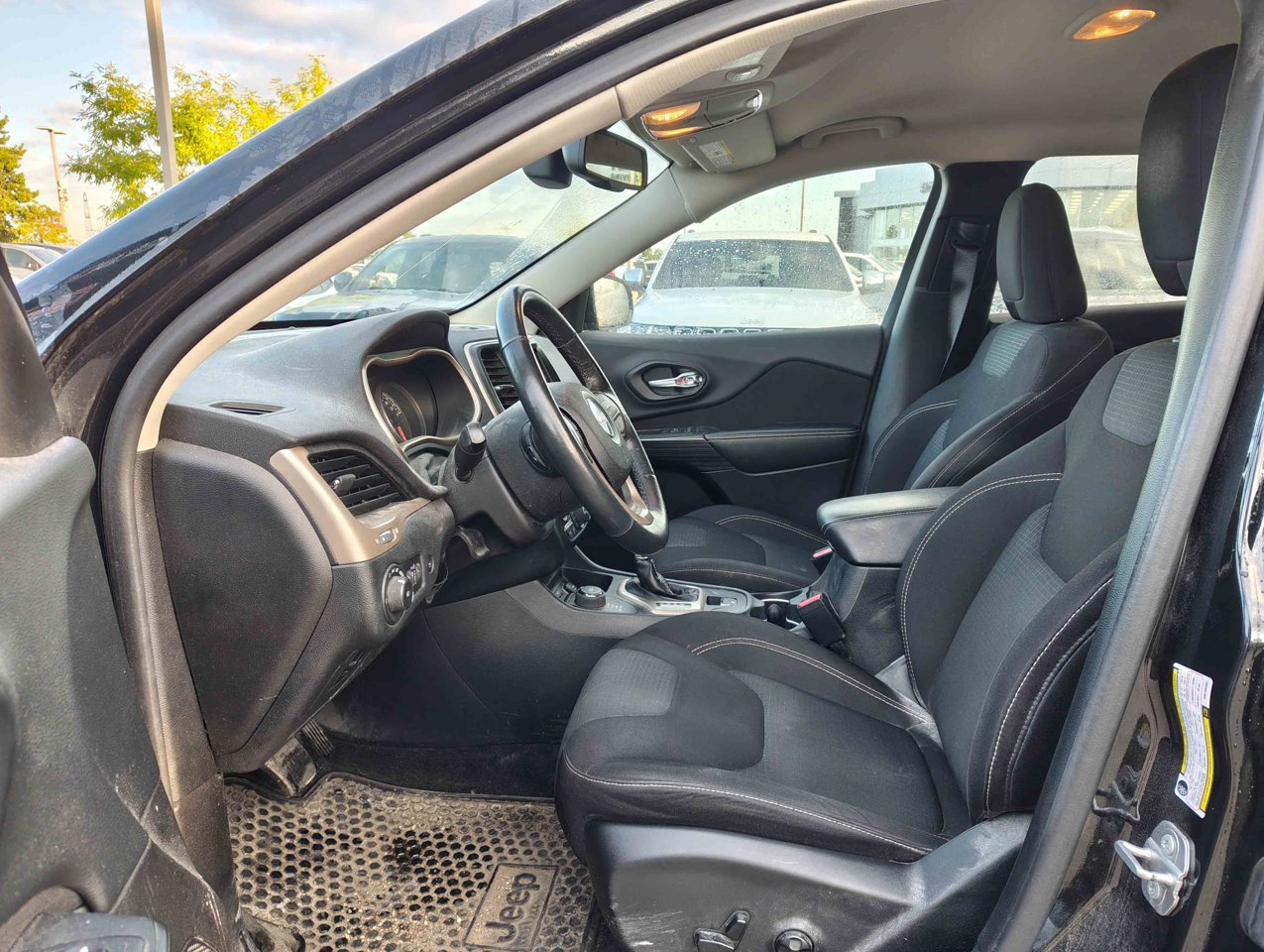 2016 Jeep Cherokee 4WD 4dr North Black Sherwood Park - photo #7