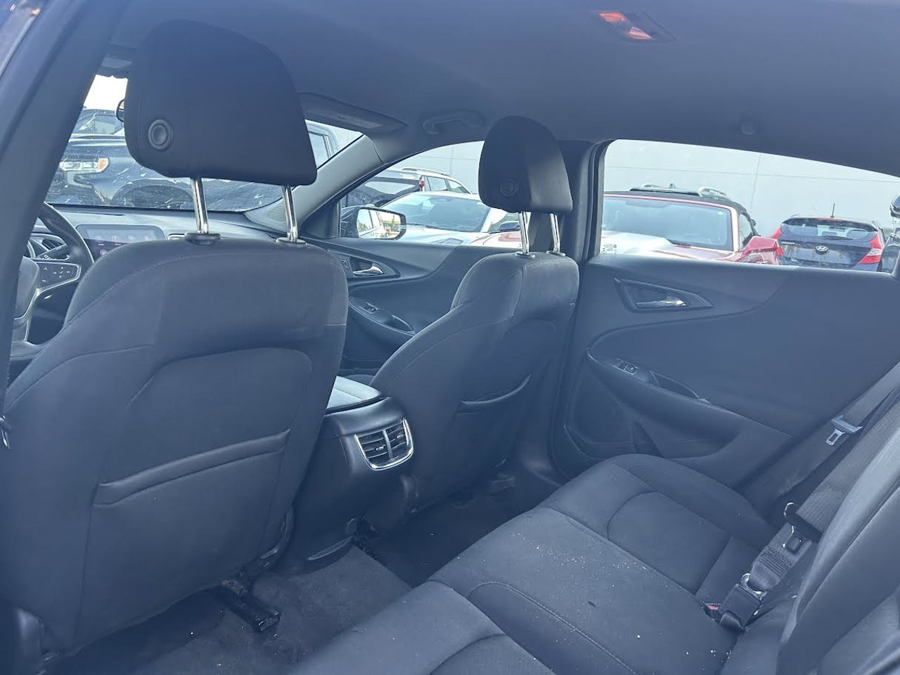 2022 Chevrolet Malibu 4dr Sdn LT Grey Sherwood Park - photo #6