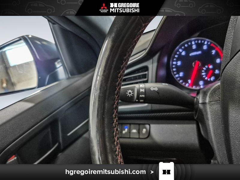 Hyundai Elantra MA4420 | Sport * Manuel * Mags * Caméra * Toit * Carplay 2019 Gris Laval - photo #18