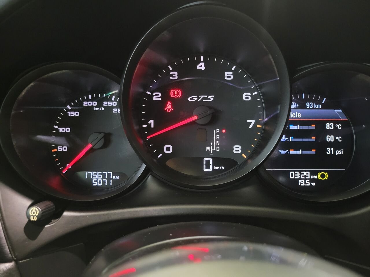 2018 Porsche Macan Black  - photo #19