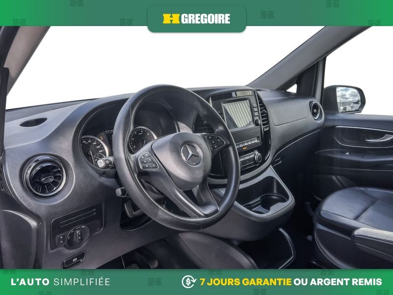 Mercedes Benz Metris 2022 Bleu Laval - photo #15