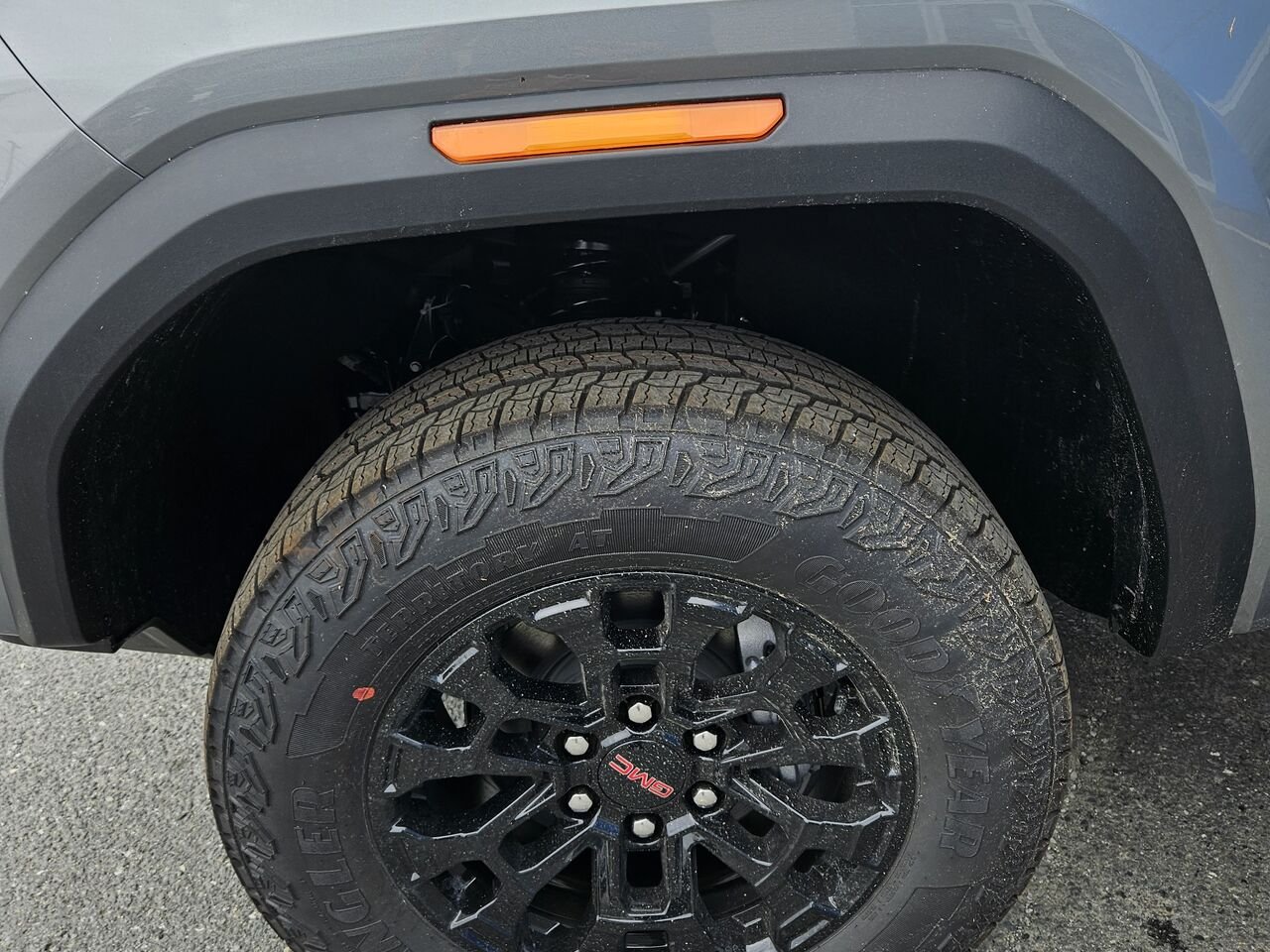GMC Canyon Elevation cabine multiplace 4RM 2026 Argent métallisé Thetford Mines - photo #18
