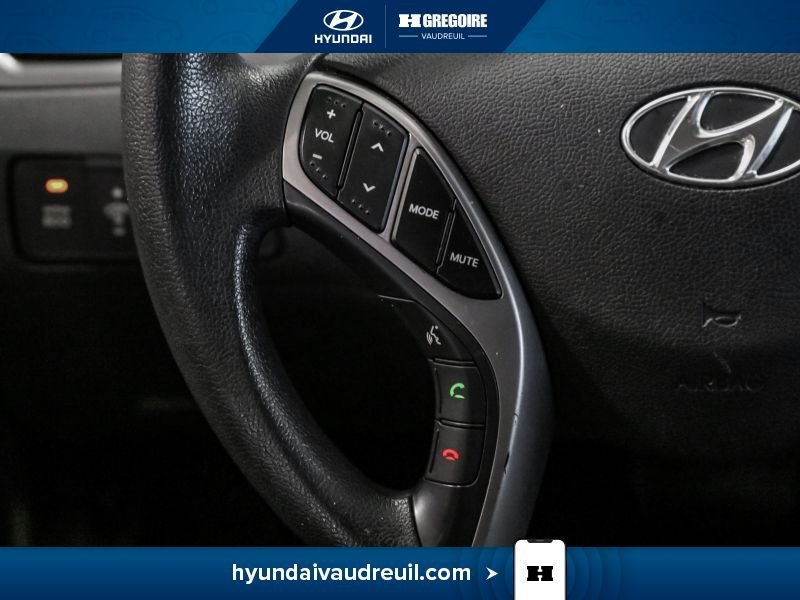 2013 Hyundai Elantra Black Laval - photo #20