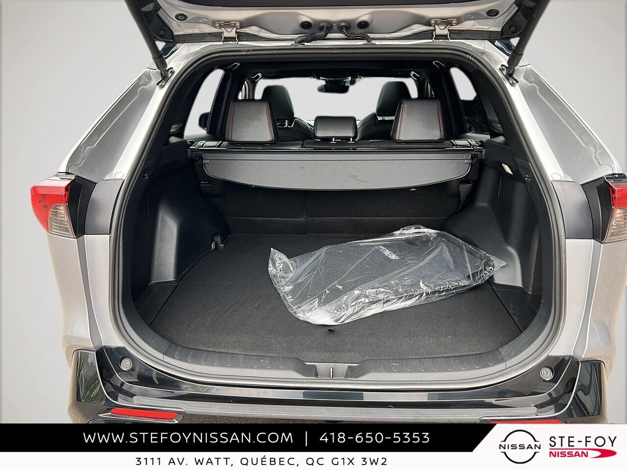 2024 Toyota RAV4 Prime XSE TRACTION INTEGRALE Silver Ste-Foy - photo #5