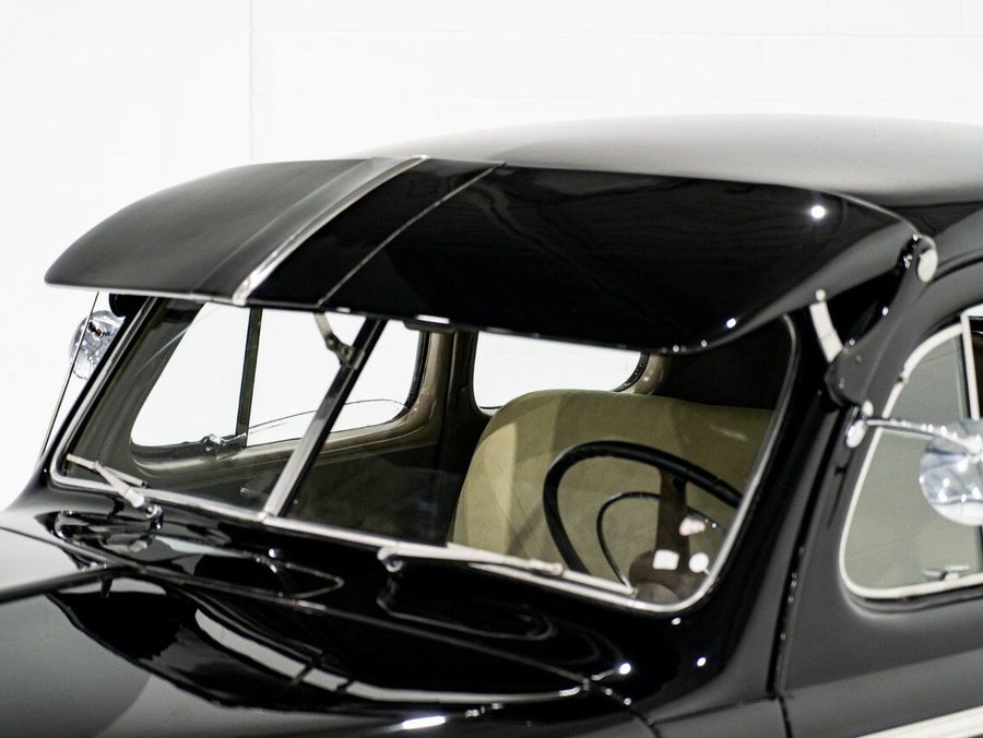 Mercury Eight Business Coupe 1947 1947 Noir