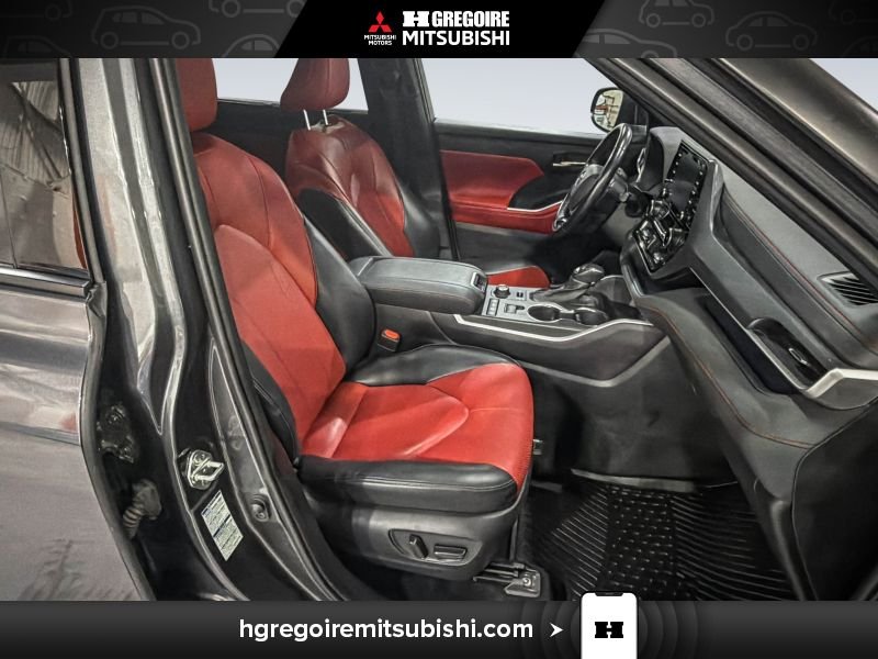 2022 Toyota Highlander Grey Laval - photo #15