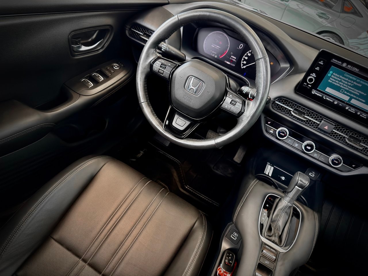 2023 Honda HR-V Black Notre-Dame-des-Prairies - photo #19