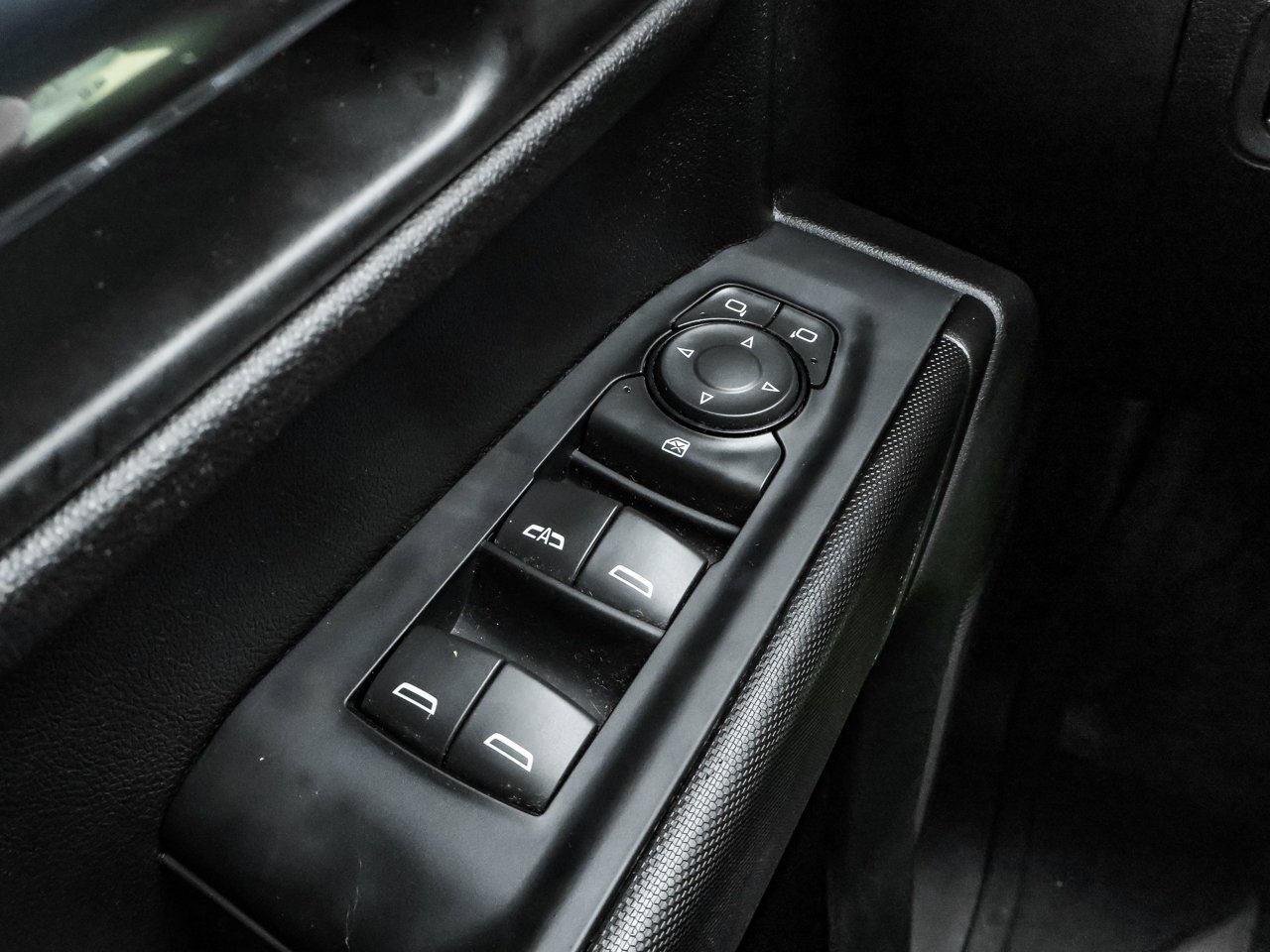 2024 Chevrolet Silverado 1500 4WD Double Cab 147 Custom Black Sherwood Park - photo #18