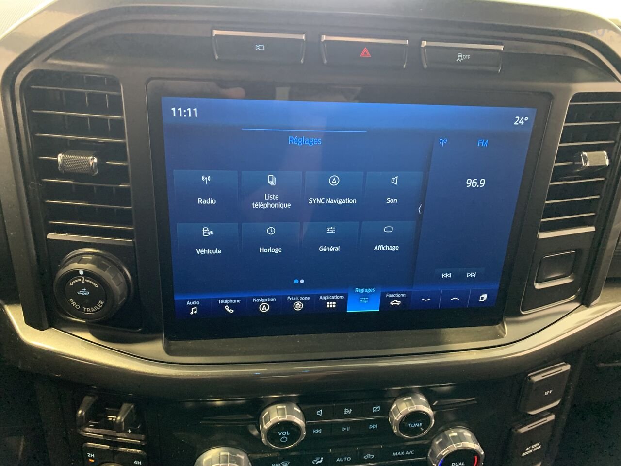 Ford F-150 SUPERCREW XLT 2023 Bleu Saint-Eustache - photo #33