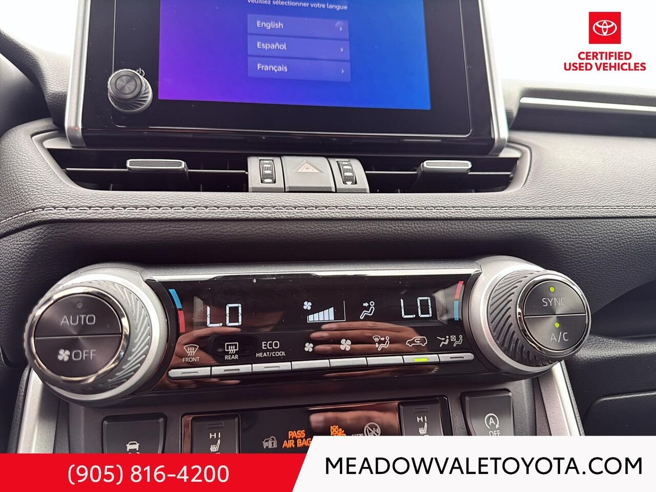 2023 Toyota RAV4 One Owner, Clean Car Fax, Power Sunroof, Power Trunk, Power Seat, Softex Leather Seating Red Mississauga - photo #18