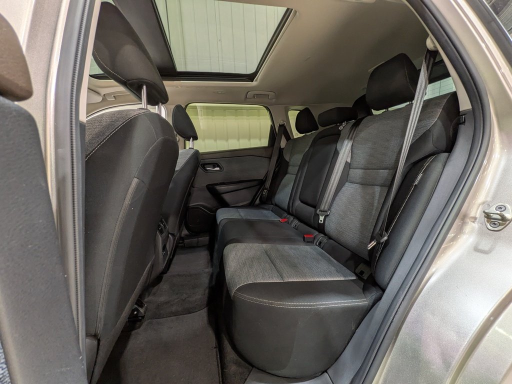 Nissan Rogue AWD SV Moonroof 2023 Or Val-David - photo #10