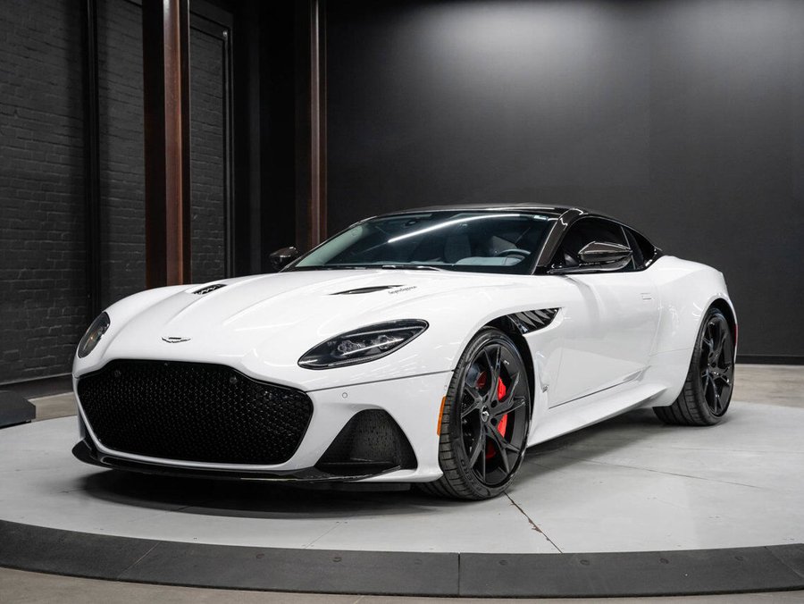 2019 Aston Martin DBS 2019 White