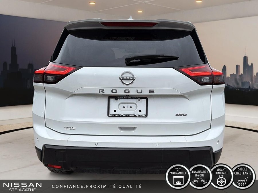 Nissan Rogue SV TI avec ensemble toit ouvrant 2025 Blanc