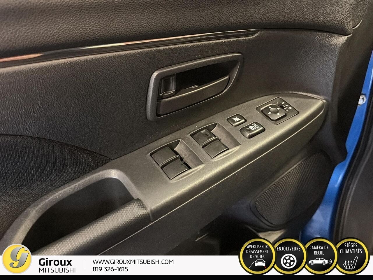 2020 Mitsubishi RVR Blue Sainte-Agathe-des-Monts - photo #11