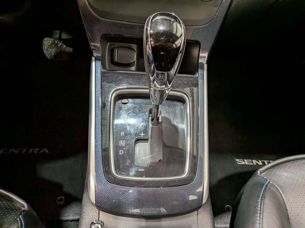 Nissan Sentra 4dr Sdn CVT SR Turbo 2017 Noir Val-David - photo #25