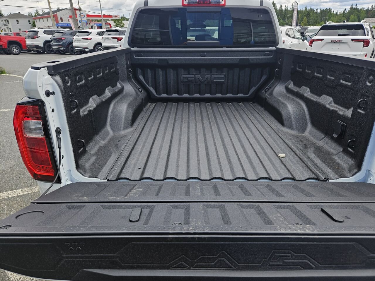 GMC Canyon Elevation cabine multiplace 4RM 2026 Blanc sommet Thetford Mines - photo #16