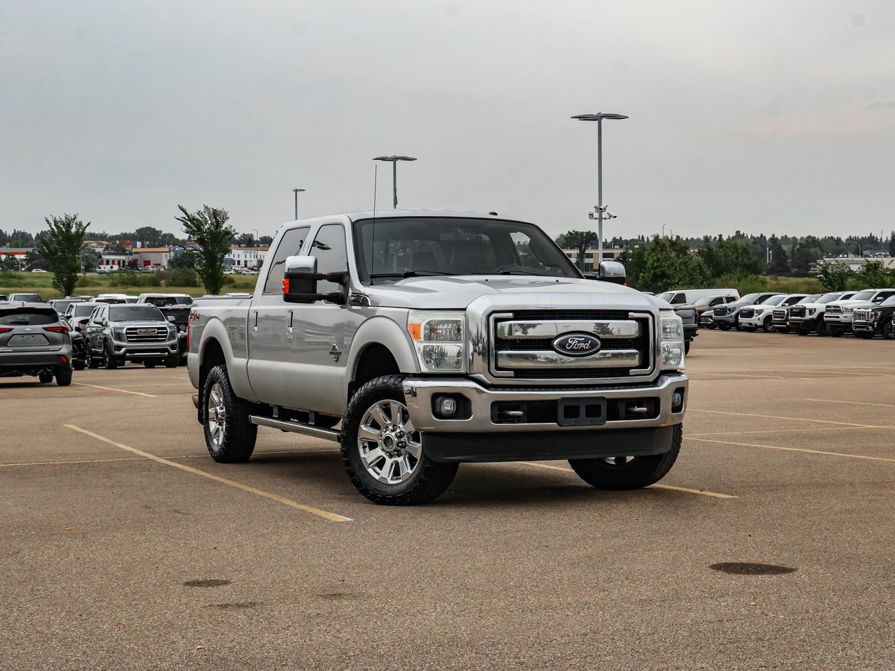2011 Ford Super Duty F-350 4WD Crew Cab 156 Lariat Grey Sherwood Park - photo #1