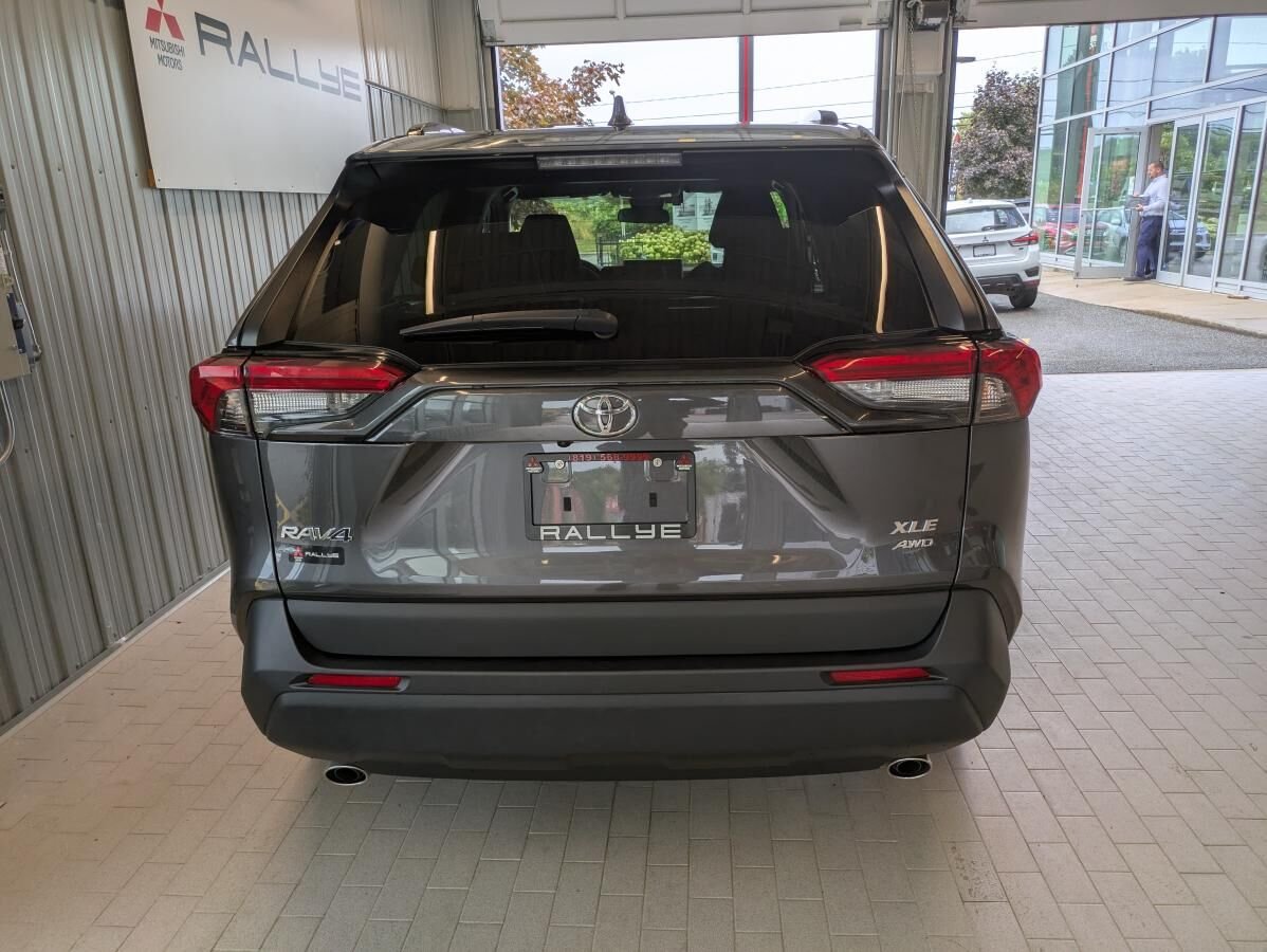 2023 Toyota RAV4 Grey Gatineau - photo #2
