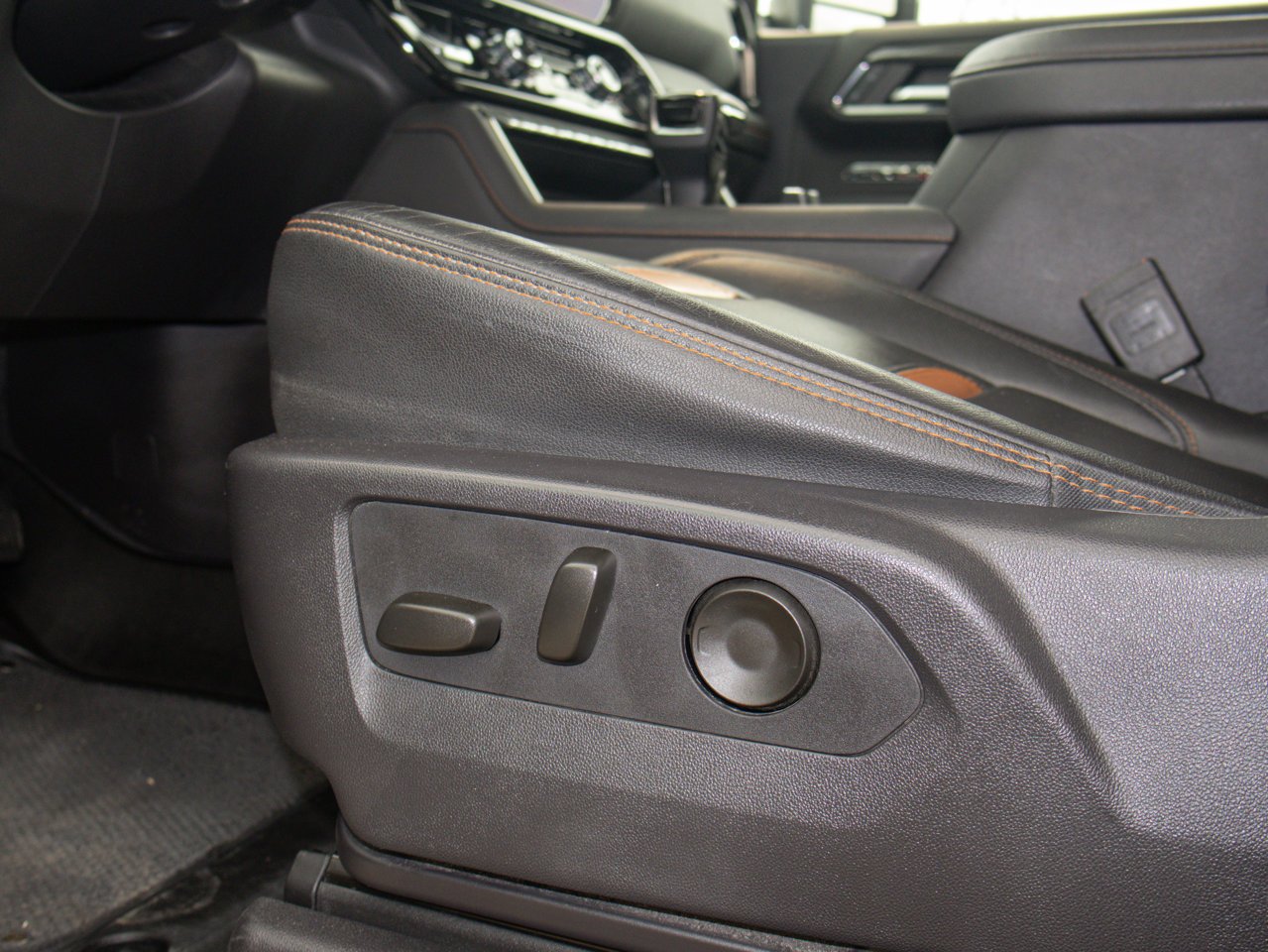 2024 GMC Sierra 1500 4WD Crew Cab 147 AT4 Grey Sherwood Park - photo #19