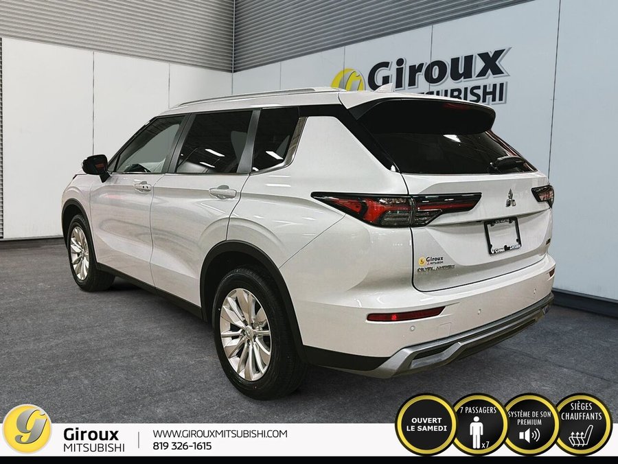 2026 MITSUBISHI Outlander SE S-AWC White Diamond