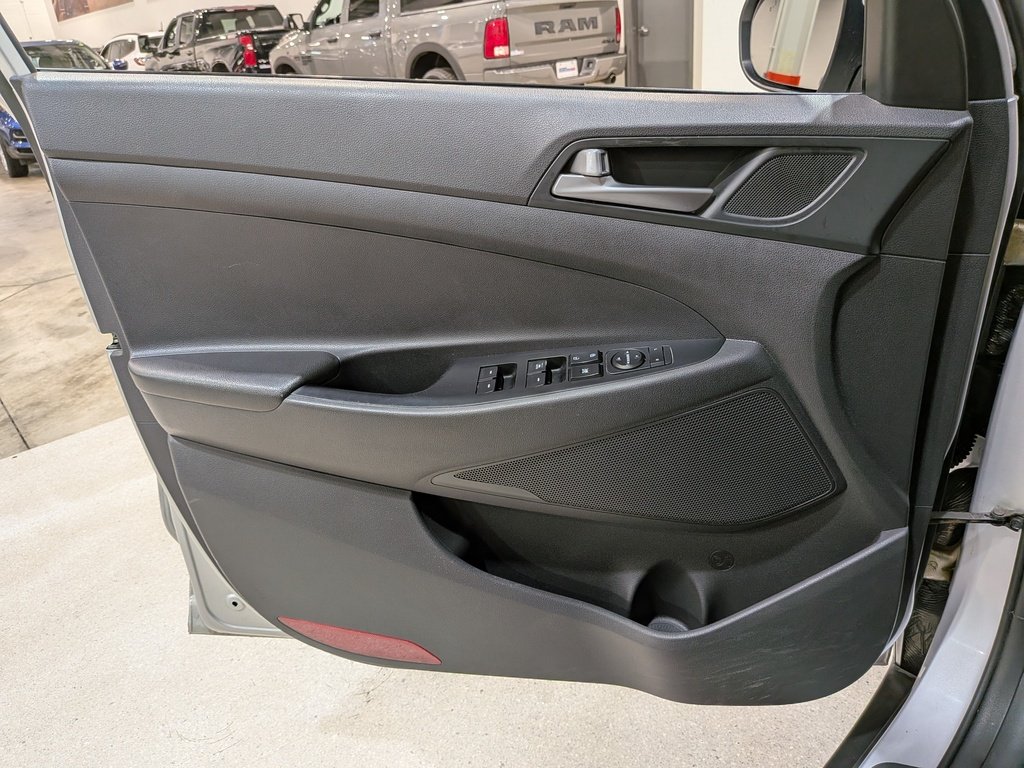 2016 Hyundai Tucson FWD 4dr 2.0L Premium Silver Val-David - photo #29