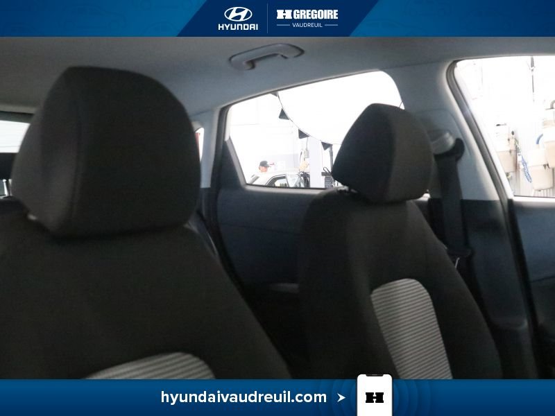 2020 Hyundai Kona White Blainville - photo #29
