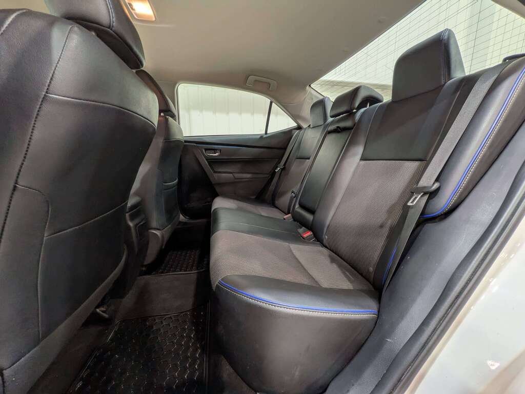 2017 Toyota Corolla 4dr Sdn CVT CE White Val-David - photo #10