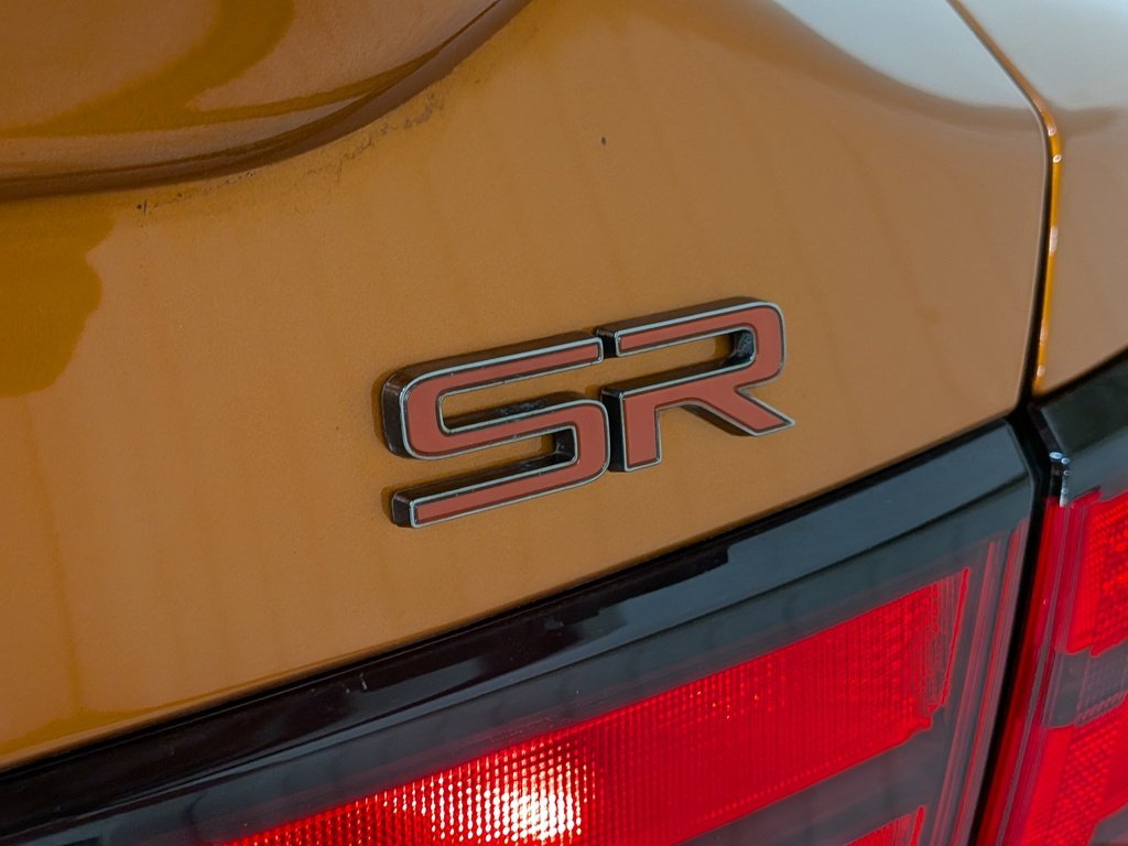 Nissan Sentra SR Manual 2024 Orange Val-David - photo #35