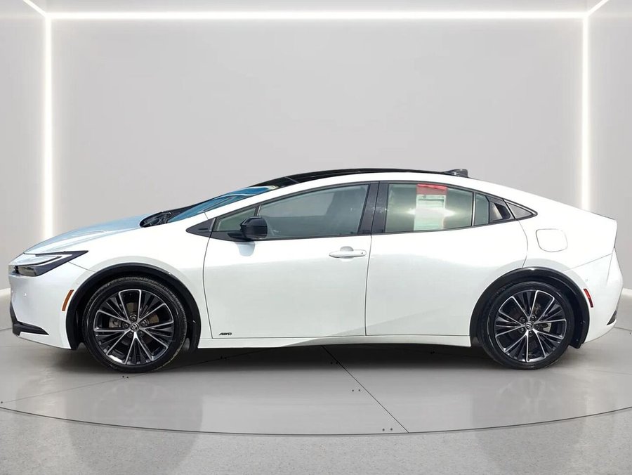 2024 Toyota Prius 2024 Wind Chill Pearl