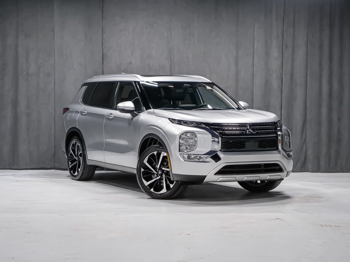 Mitsubishi Outlander SEL 2023 Argent Montréal - photo #1