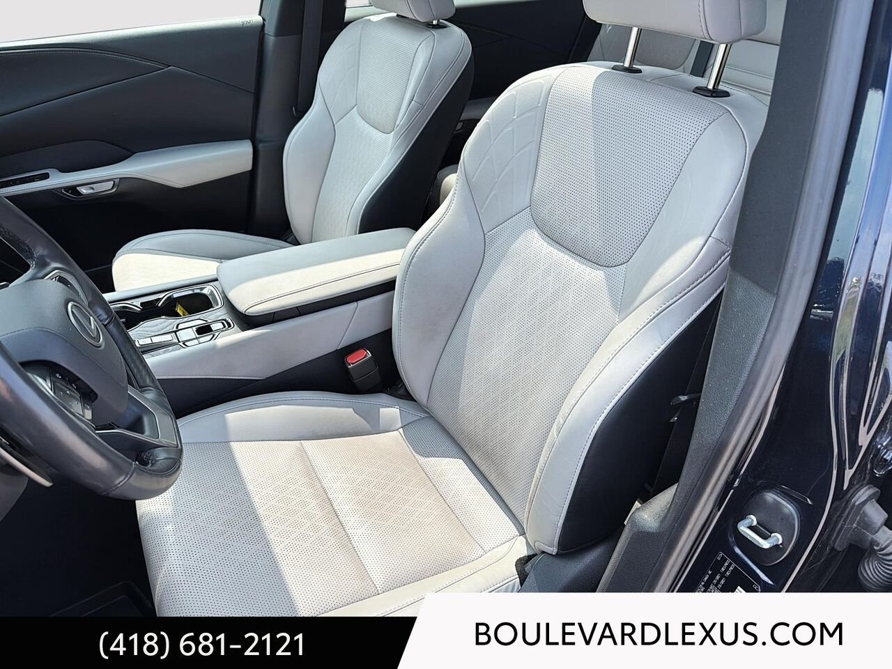 Lexus RX 19862A 2024 Bleu Québec - photo #8