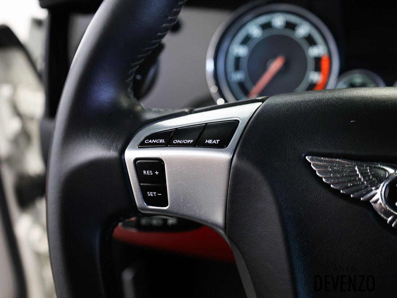 Bentley Flying Spur 2015 Blanc Saint-Eustache - photo #16