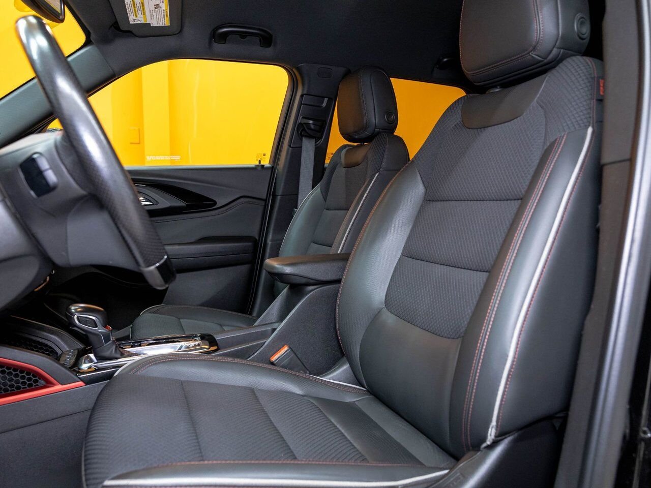 Chevrolet Trailblazer RS AWD *SIÈGES CHAUFF* CARPLAY GR TECH WIFI USB 2021 Noir Saint-Jérôme - photo #9