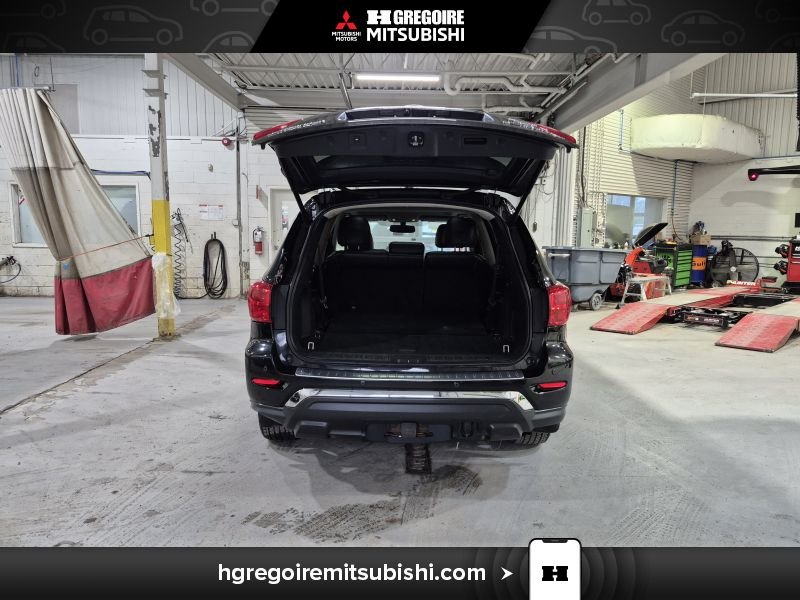 2017 Nissan Pathfinder Black Laval - photo #29