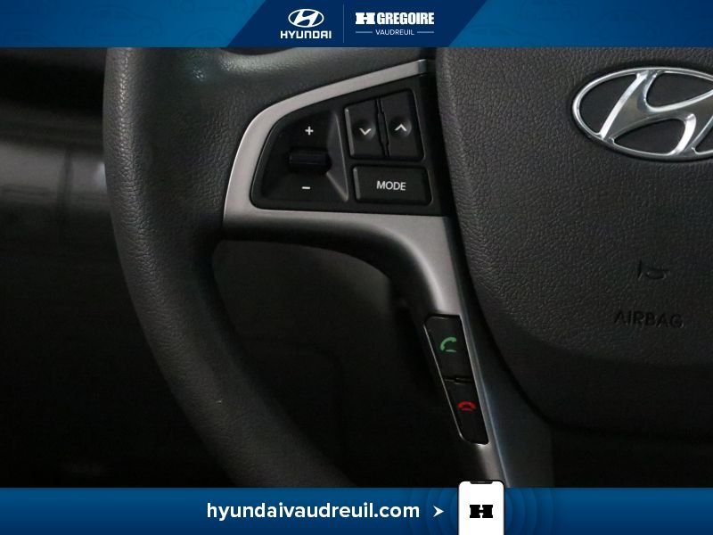 Hyundai Accent 2016 Noir Laval - photo #19