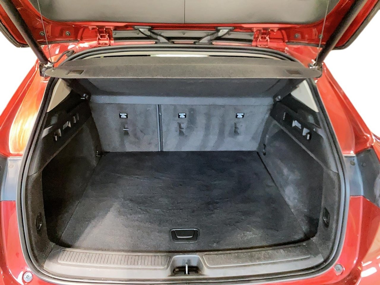 2023 Buick Envision VIN LRBFZMR46PD016377 Red Baie-Comeau - photo #4