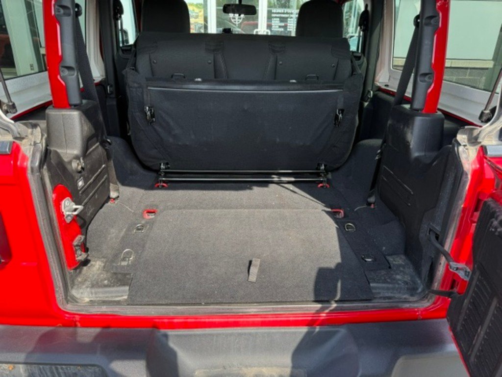 2019 Jeep Wrangler Red Saint-Basile-le-Grand - photo #15