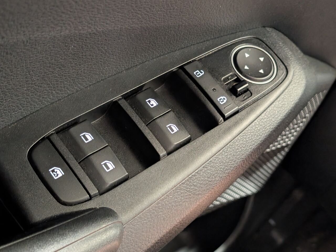 2021 Kia Seltos AWD LX Bas Kilométrage Sièges Chauffants Grey Sherbrooke - photo #18