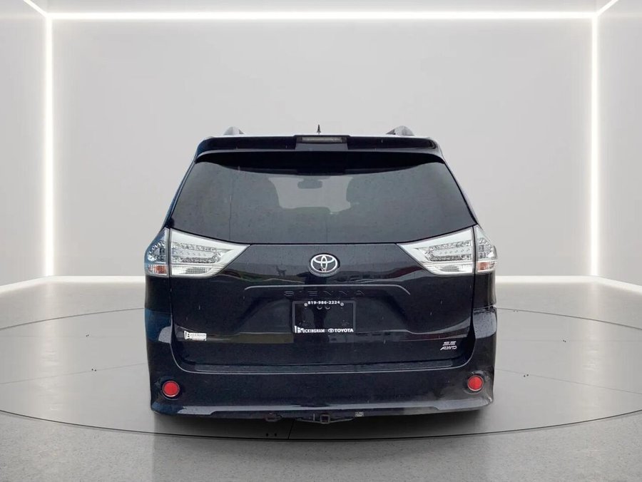 TOYOTA SIENNA SE 2020 2020 Noir minuit métallisé