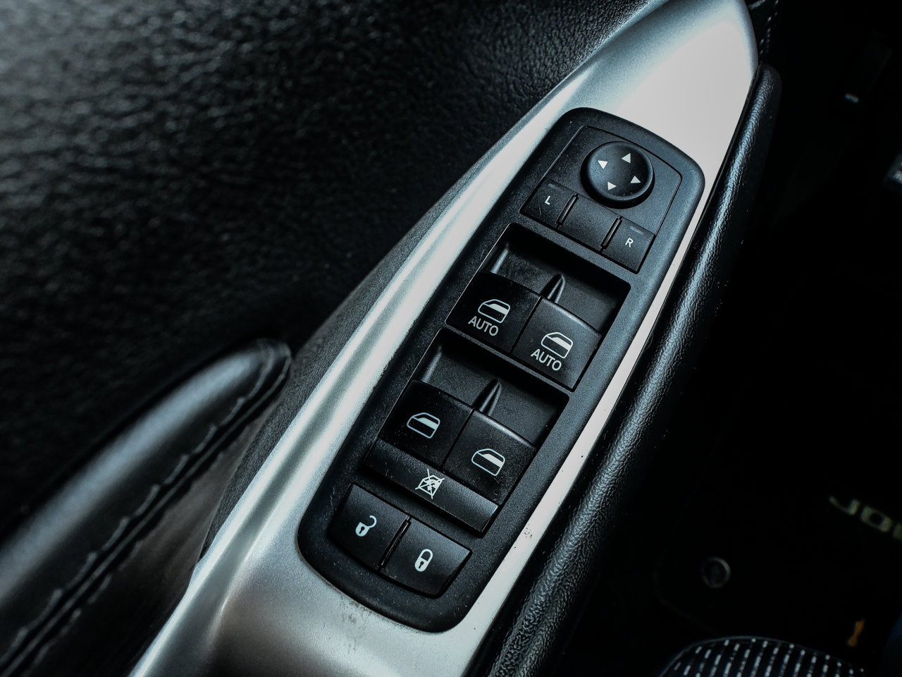 2017 Dodge Journey AWD 4dr SXT Black Sherwood Park - photo #17