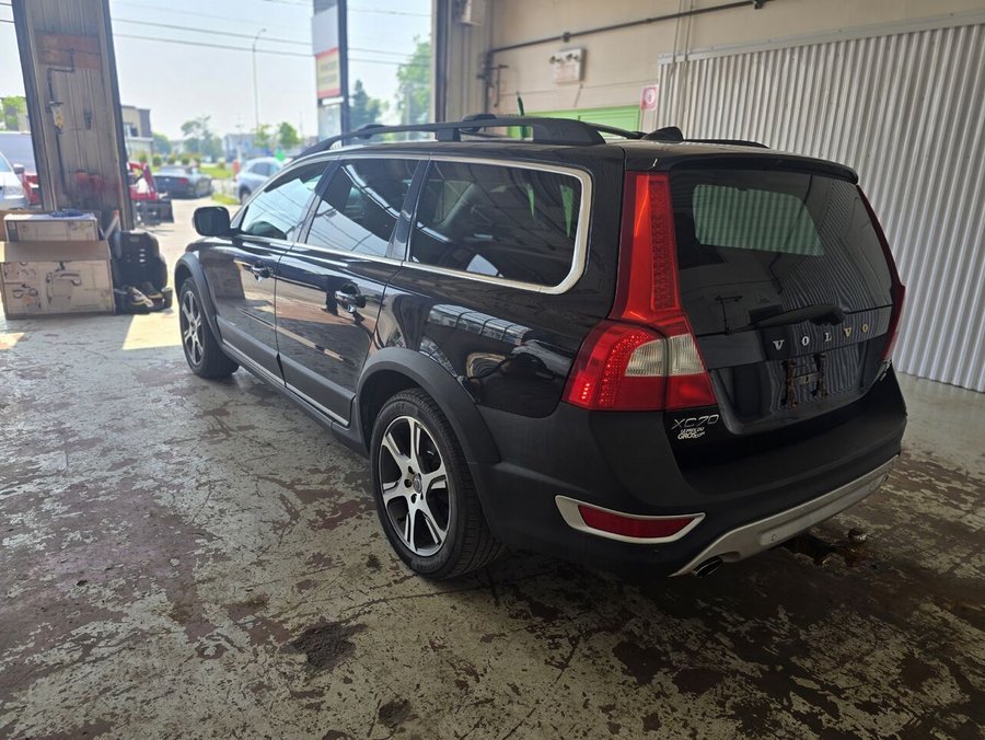 2012 Volvo XC70 2012 Black