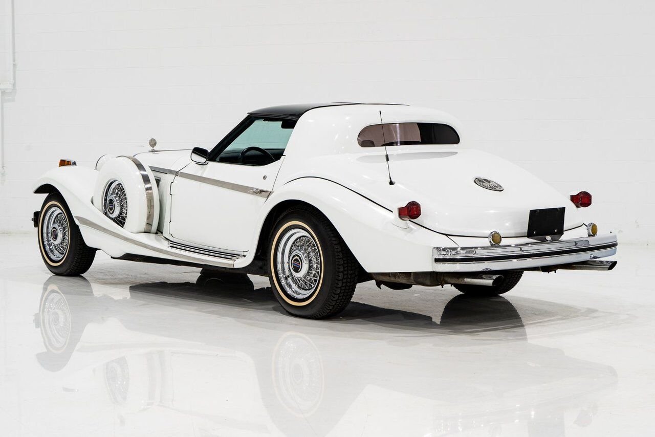 1981 Phillips Motor Car Berlina Coupe Only 1 of 78 produced. Very rare | PRIX EN USD White Montreal - photo #47