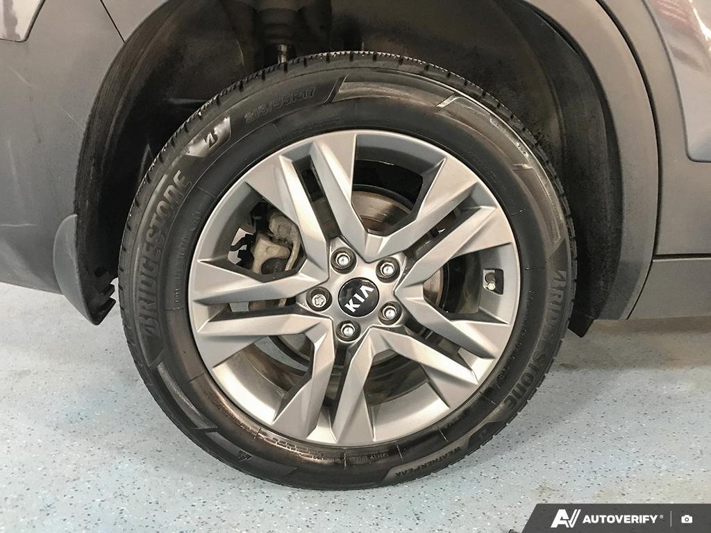 2021 Kia Seltos 2600984B | LX gray Edmonton - photo #5