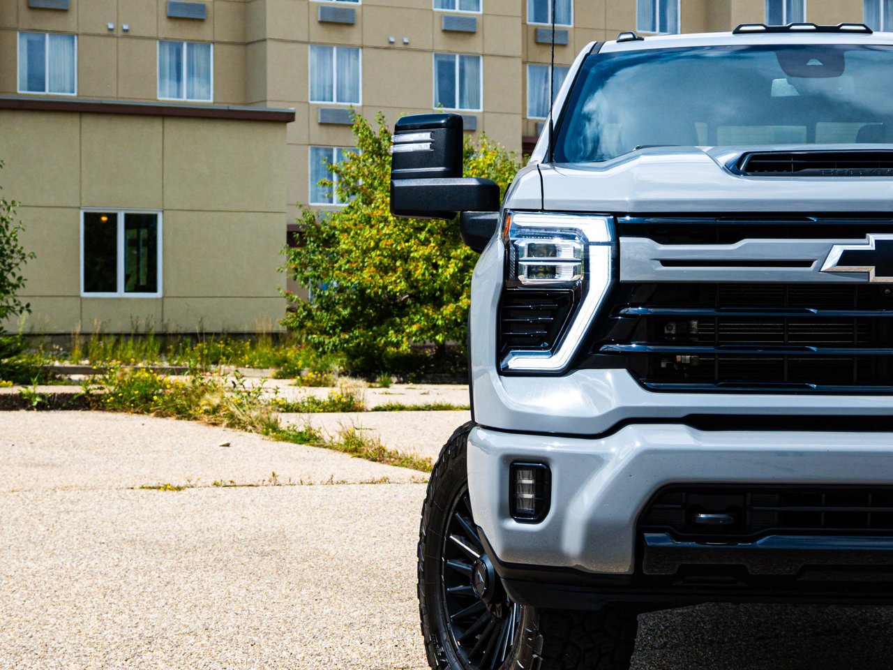 2024 Chevrolet Silverado 3500HD 4WD Crew Cab 159 LT Grey Sherwood Park - photo #5